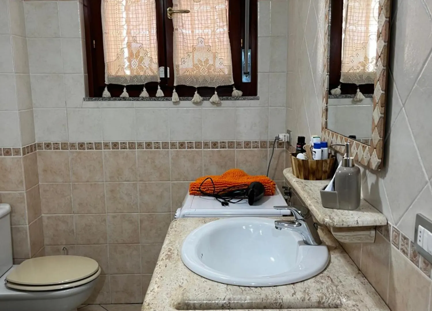 Apartment La Casa Di Flora Appartamento Ad Alghero Italy